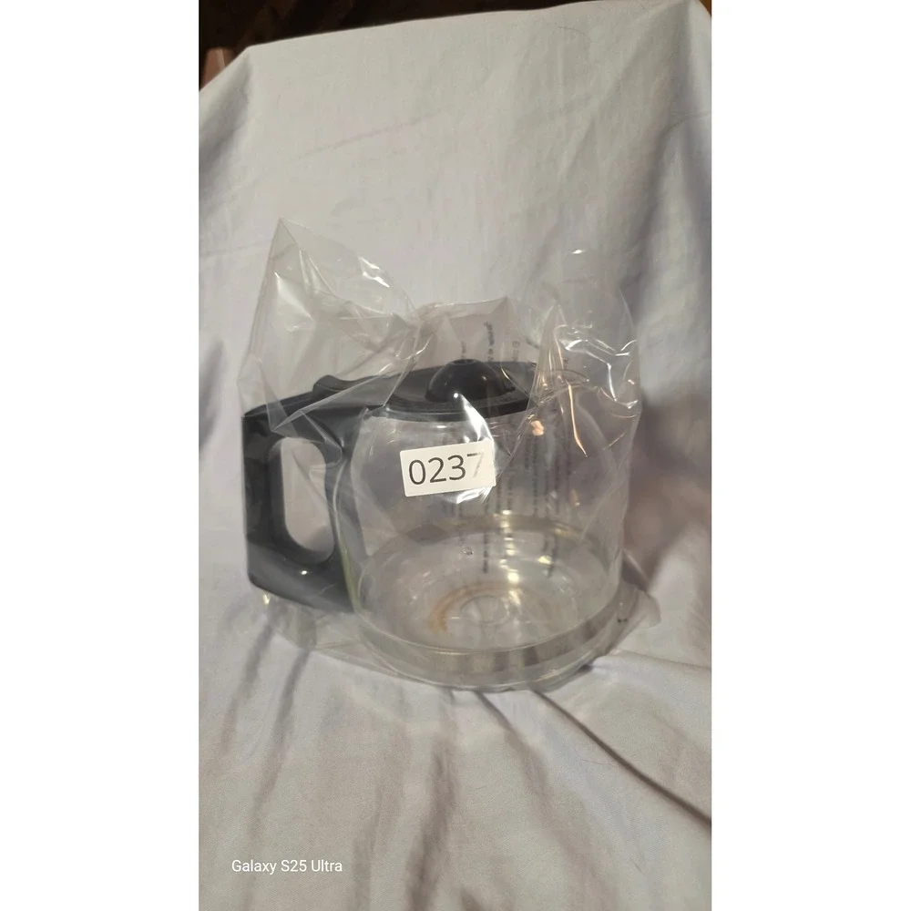 Black + Decker 12 Cup Replacement Glass Coffee Carafe Black Handle GC3000